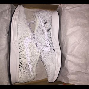 Brand new Flyknit Runners 😊
